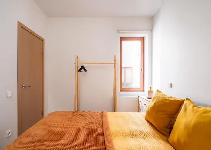 Cosy 1-bedroom Flat In The Old Town *