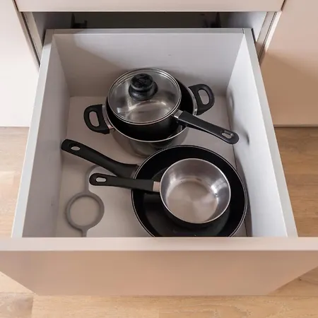 Cosy 1-bedroom Flat In The Old Town Апартаменты Рига