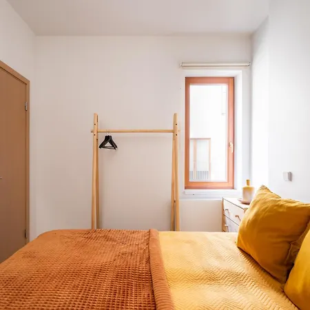 Cosy 1-bedroom Flat In The Old Town *