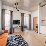 Apartment Cosy 1-bedroom Flat In The Old Town *
